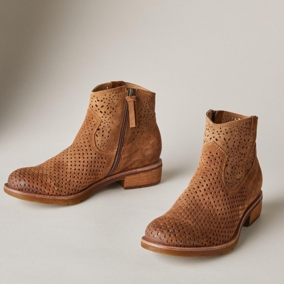 Sofft Brooklee Brown Suede Ankle Boots size 9.5 - Picture 1 of 13